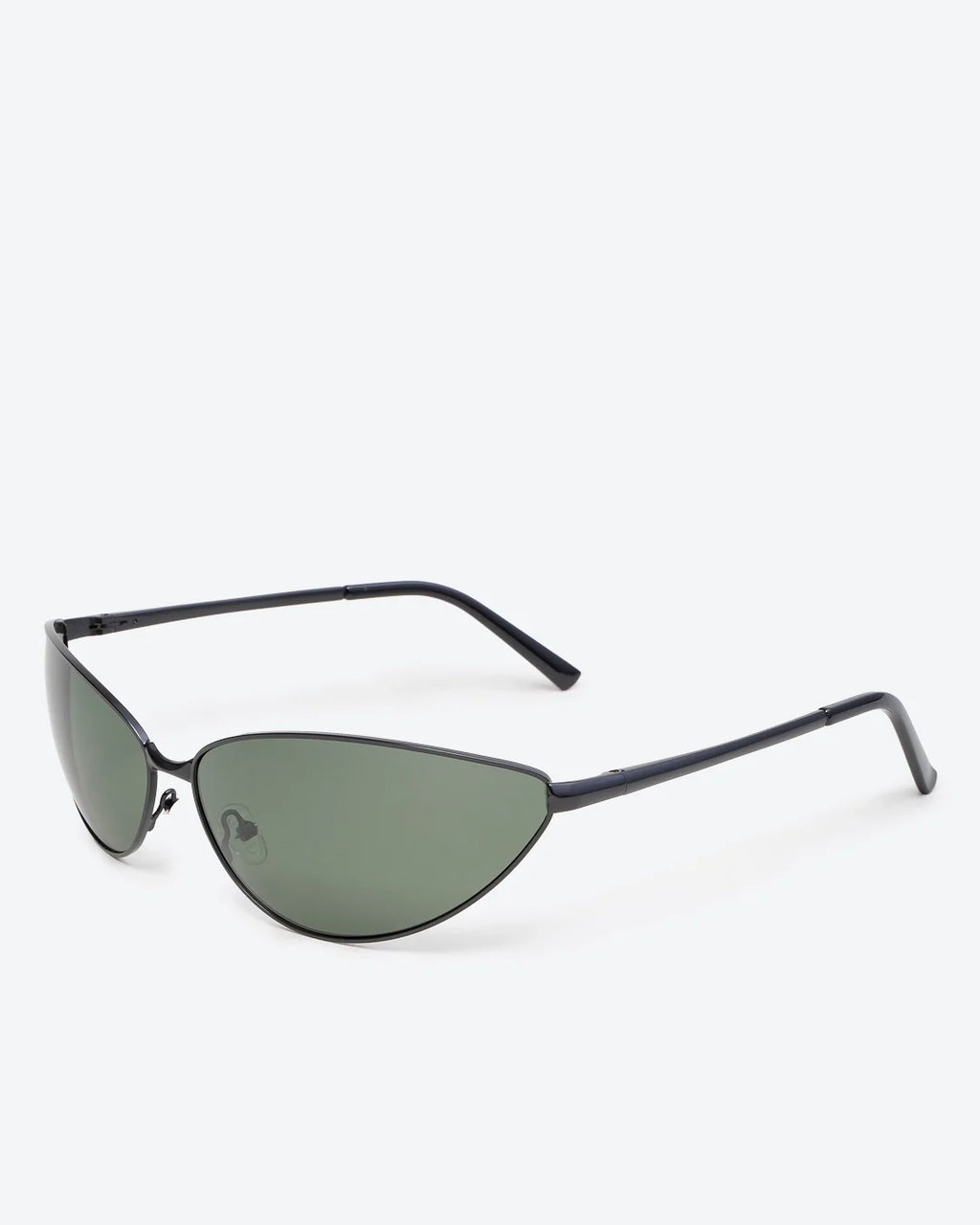 SVELTE - Black Polarized Lenses, Gold Chrome Frame