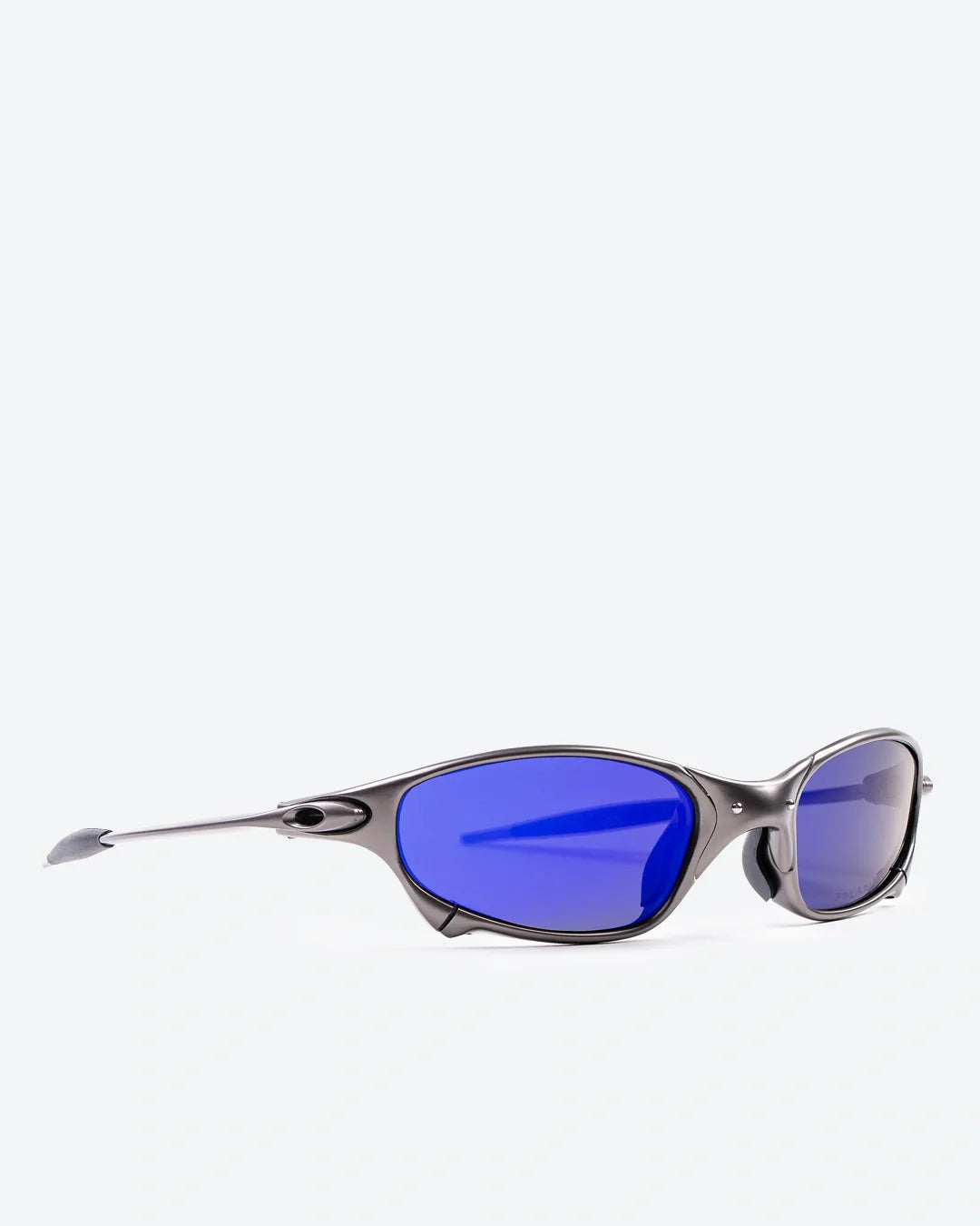 PHANTOM - Sapphire Polarized Lenses, Carbon Frame