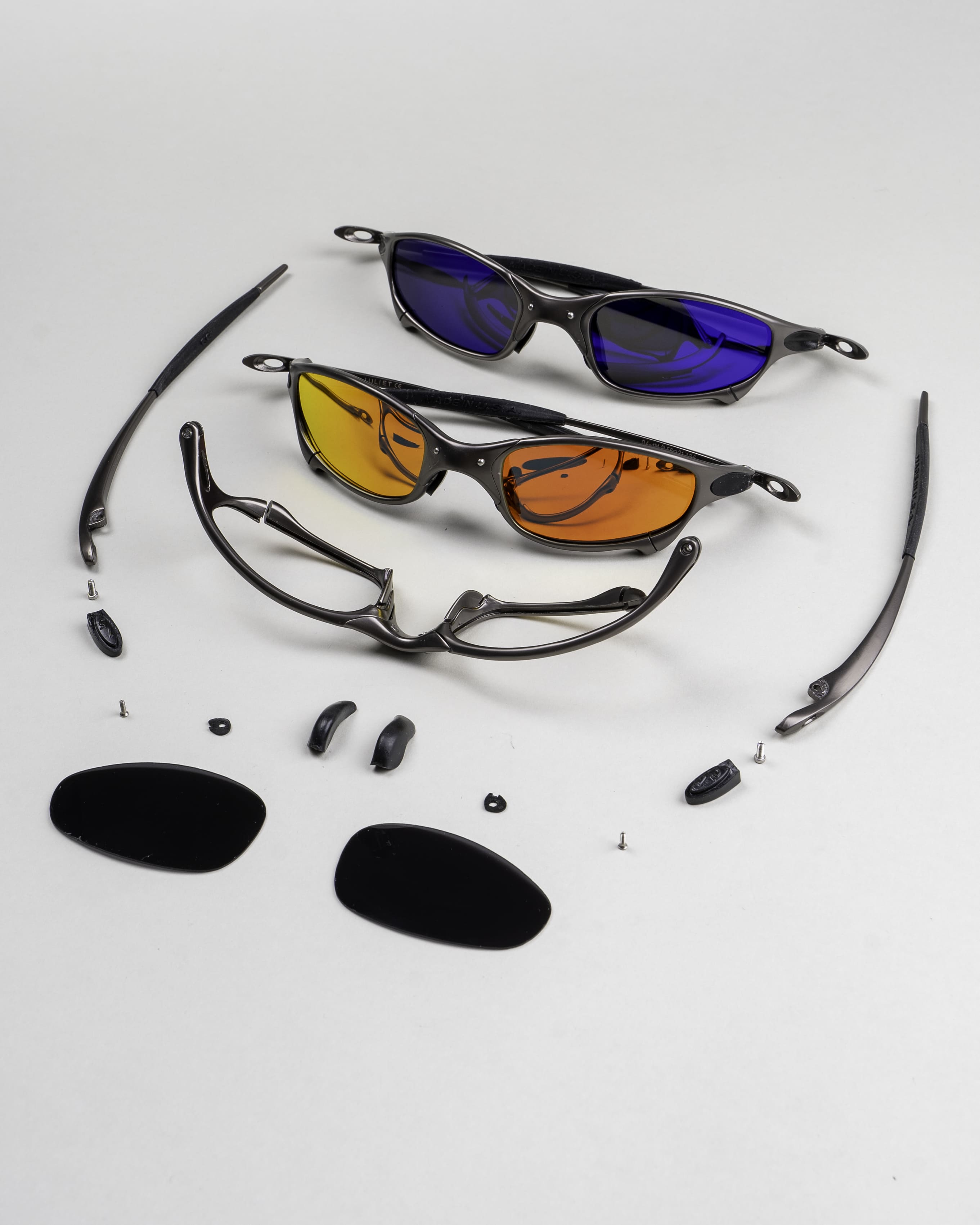 PHANTOM - Violet Polarized Lenses, Carbon Frame